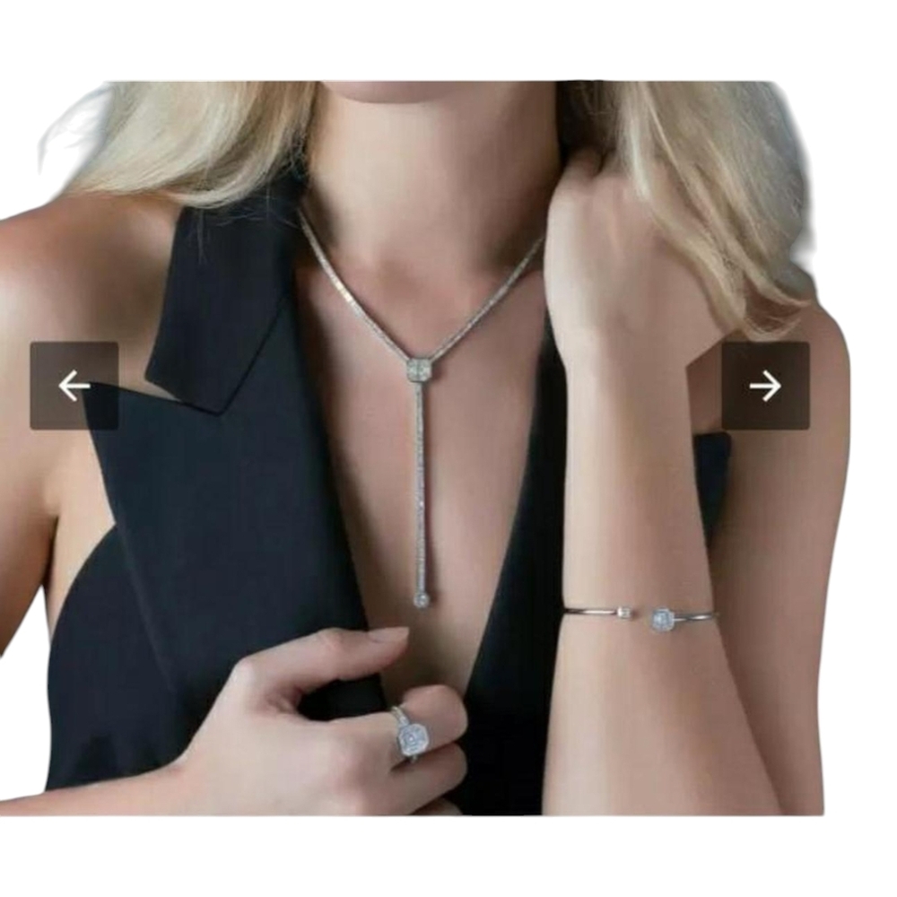 Elegant Silver Necklace